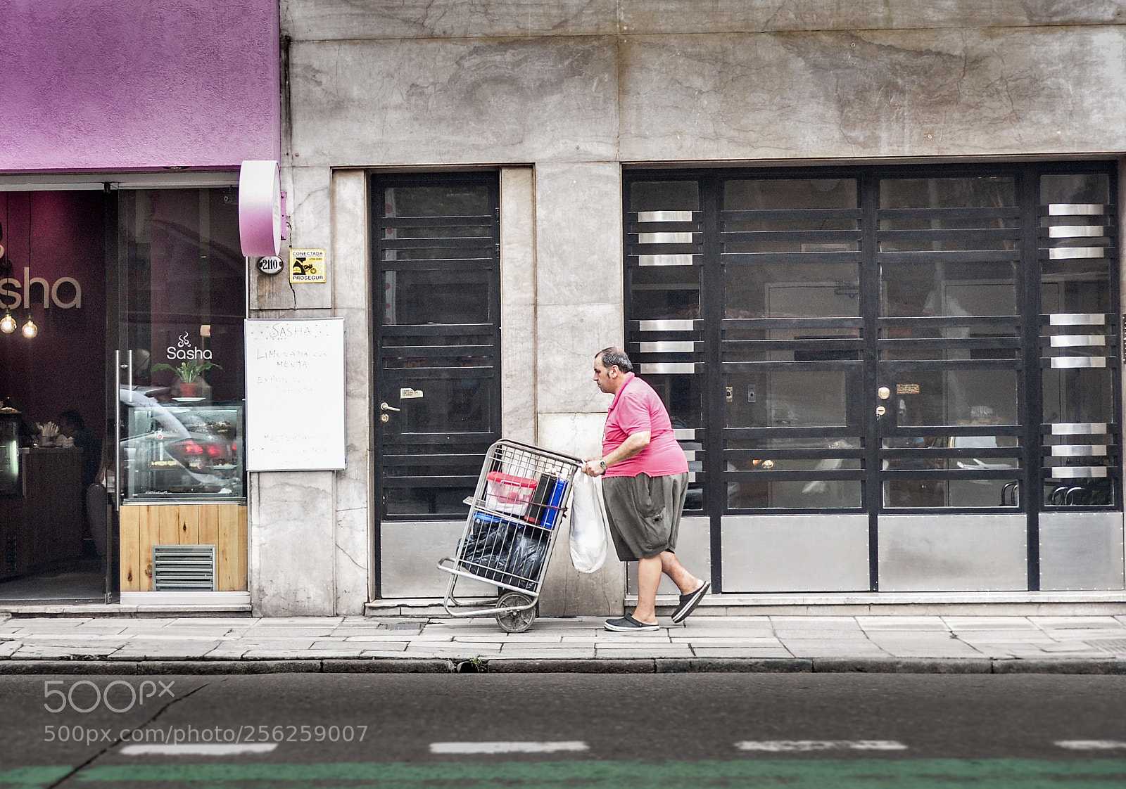 Nikon D90 sample photo. Shopping photography