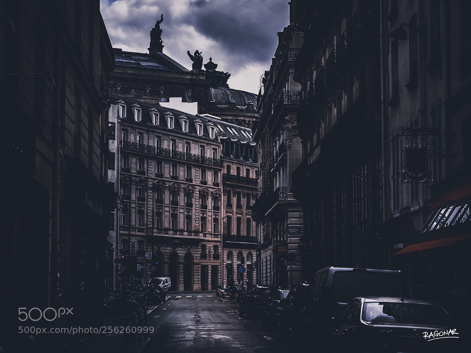 Panasonic Lumix DMC-GH4 sample photo. Streets parisienne photography