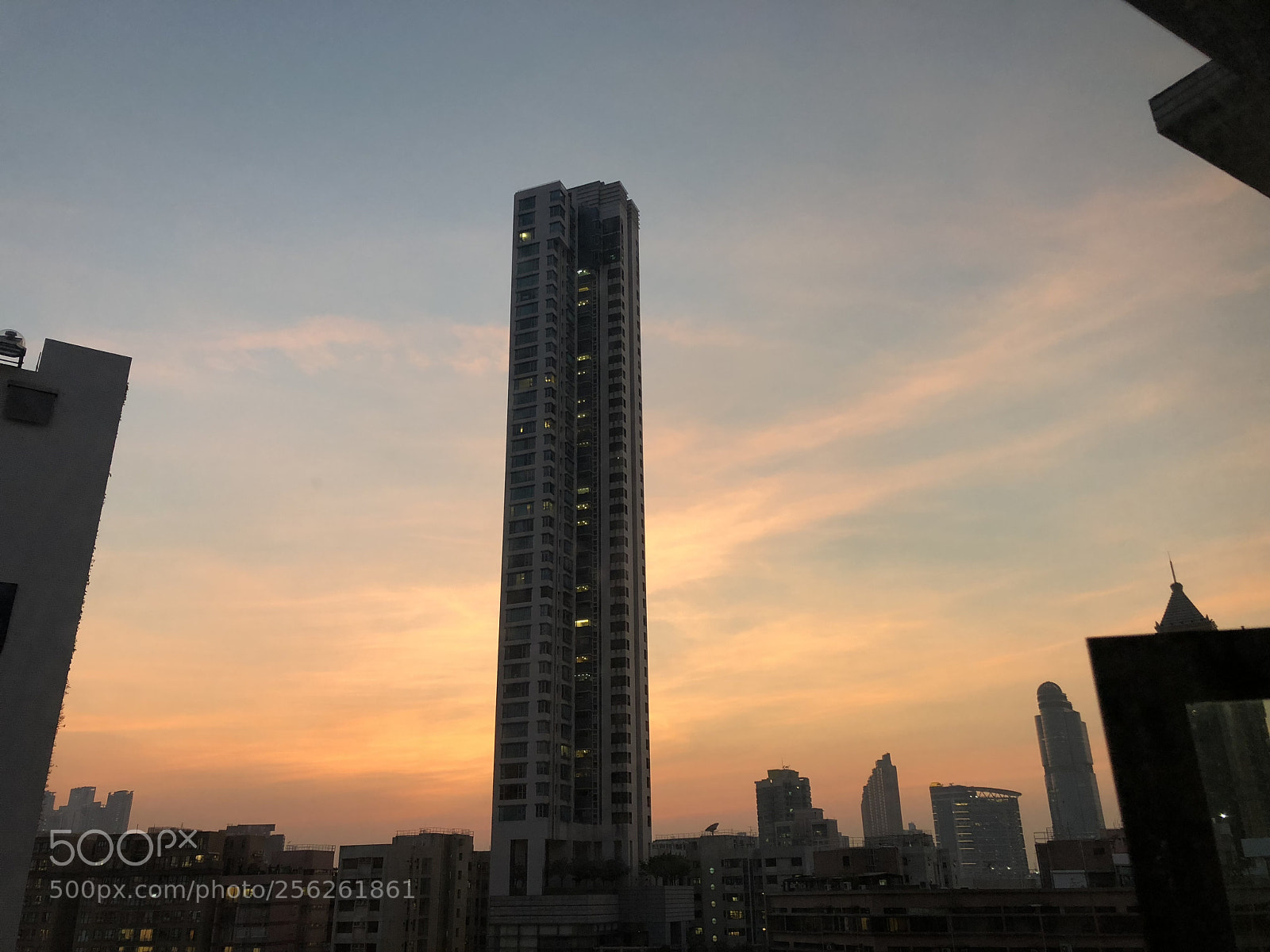 Apple iPhone 8 Plus sample photo. Sunset  photography