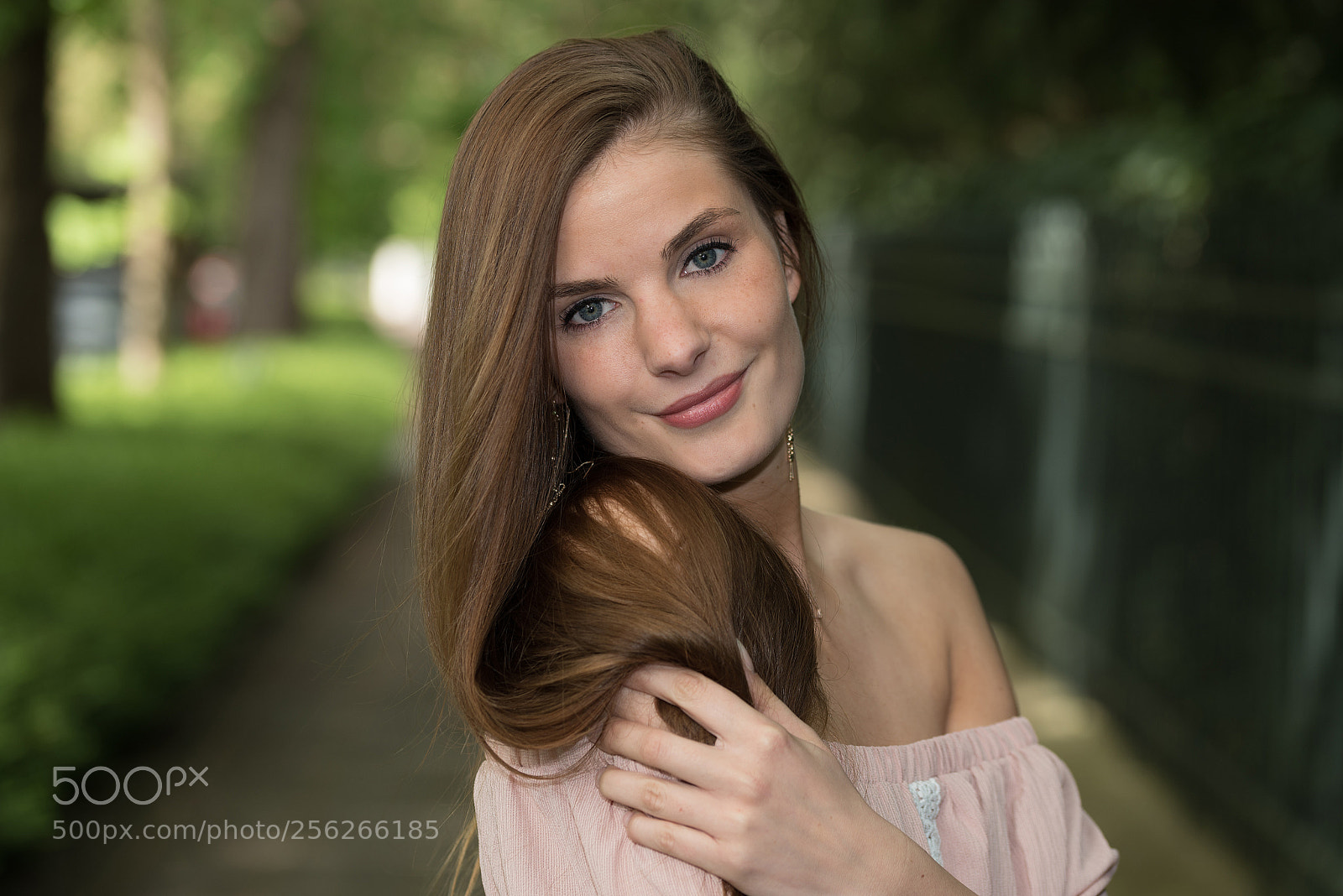 Nikon D750 sample photo. Outdoor portrait photography