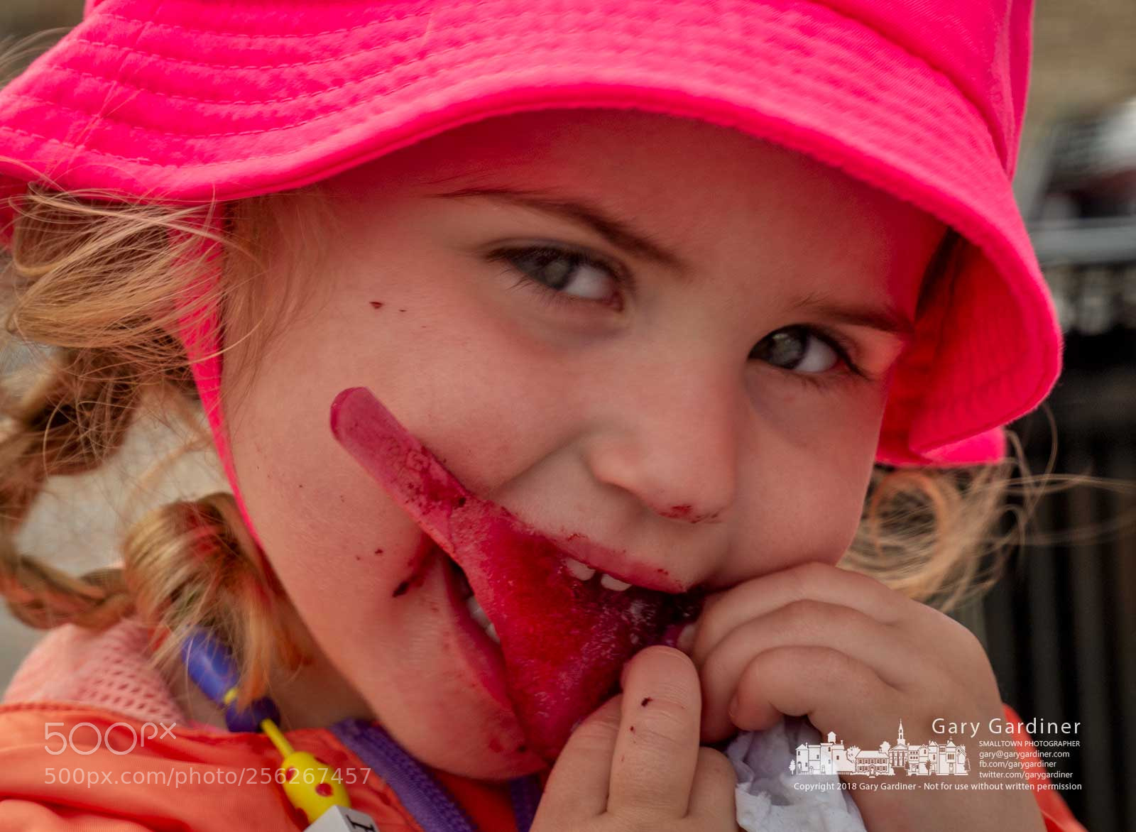 Panasonic Lumix DMC-G85 (Lumix DMC-G80) sample photo. Popsicle on a warm photography