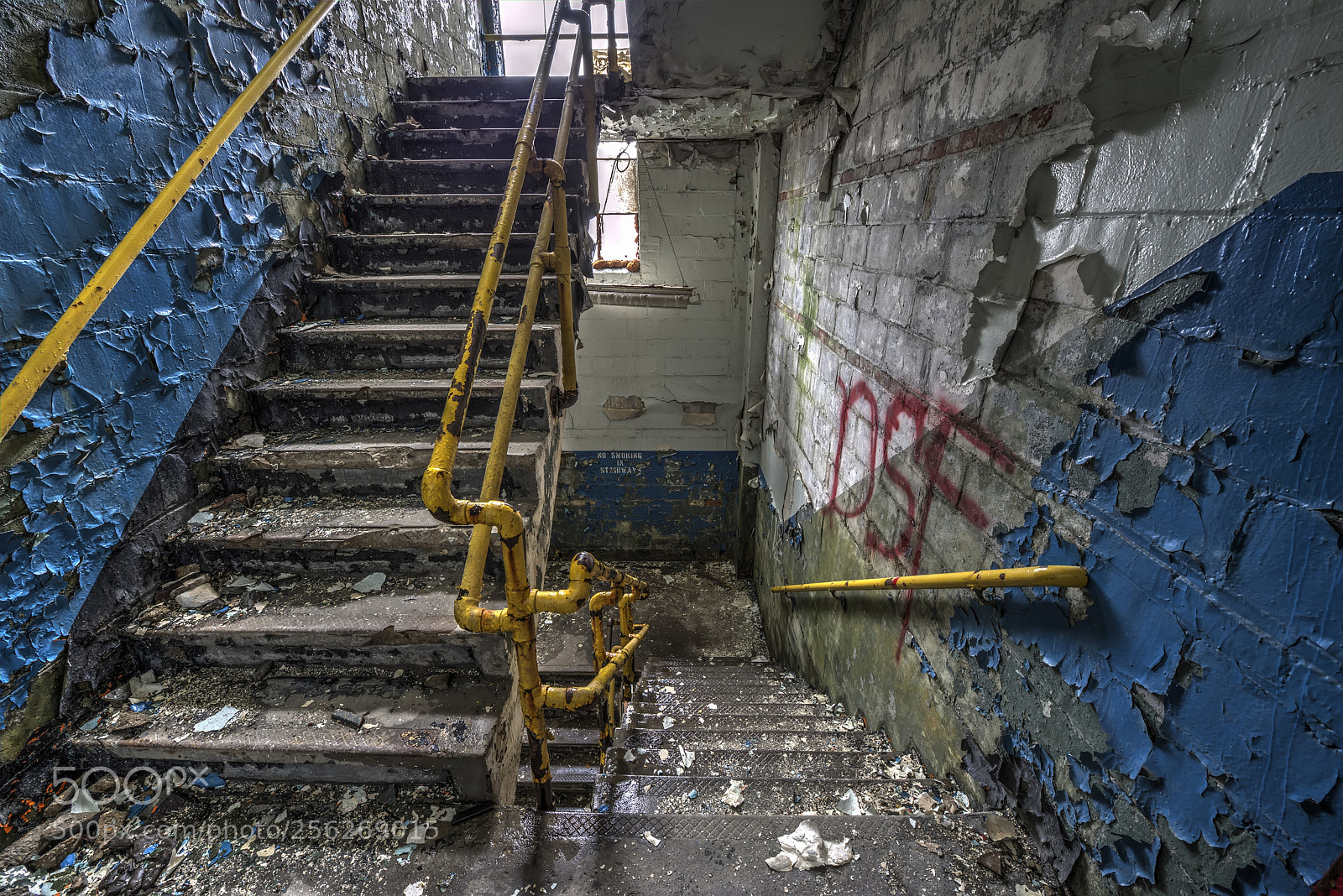 Nikon D800 sample photo. Stairwell photography