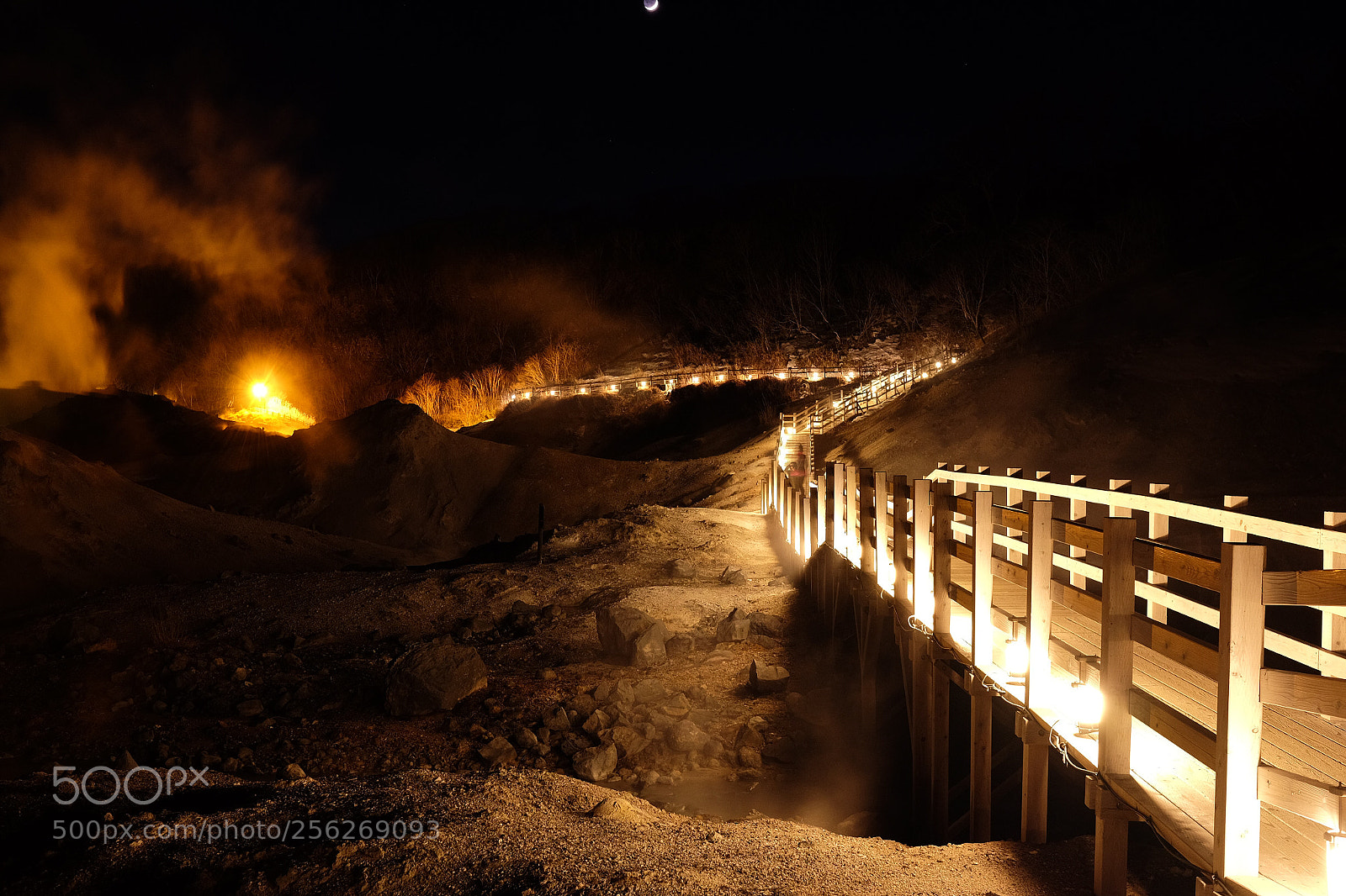Fujifilm X-T10 sample photo. Night noboribetsu, jigokudani hell photography