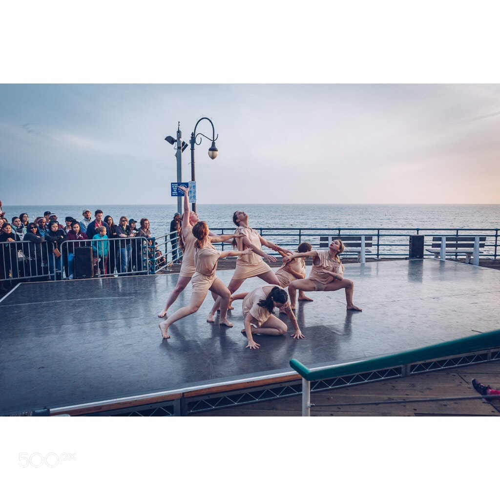 Canon EOS 5D Mark II sample photo. To the sea dance 208 photography