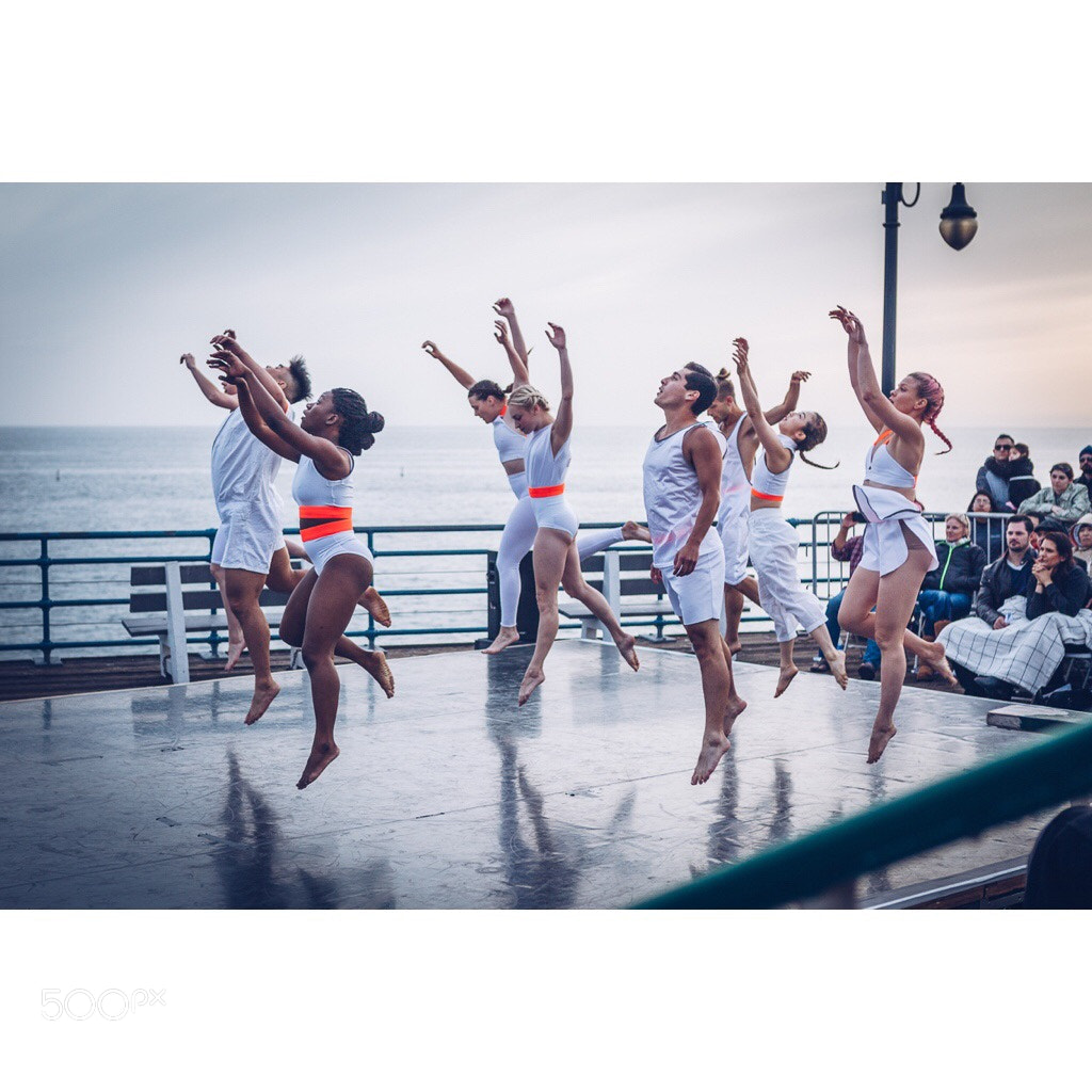 Canon EOS 5D Mark II sample photo. La contrmporary dance to photography