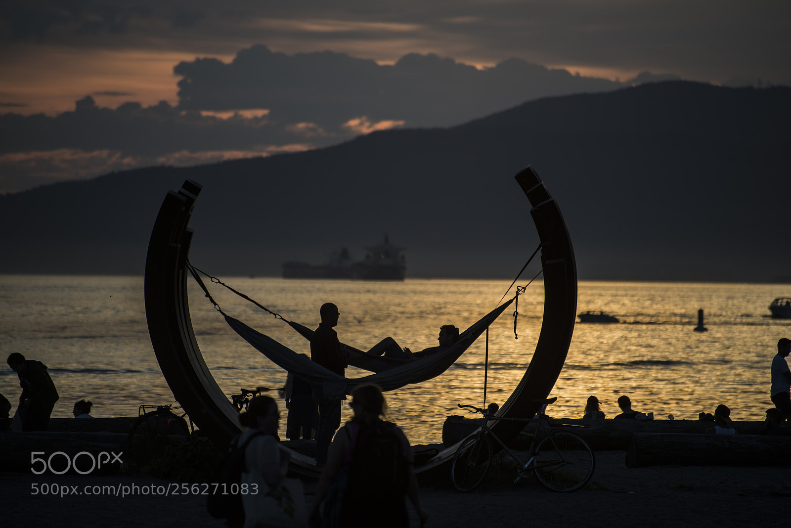 Nikon D800 sample photo. Relaxing at sunset photography