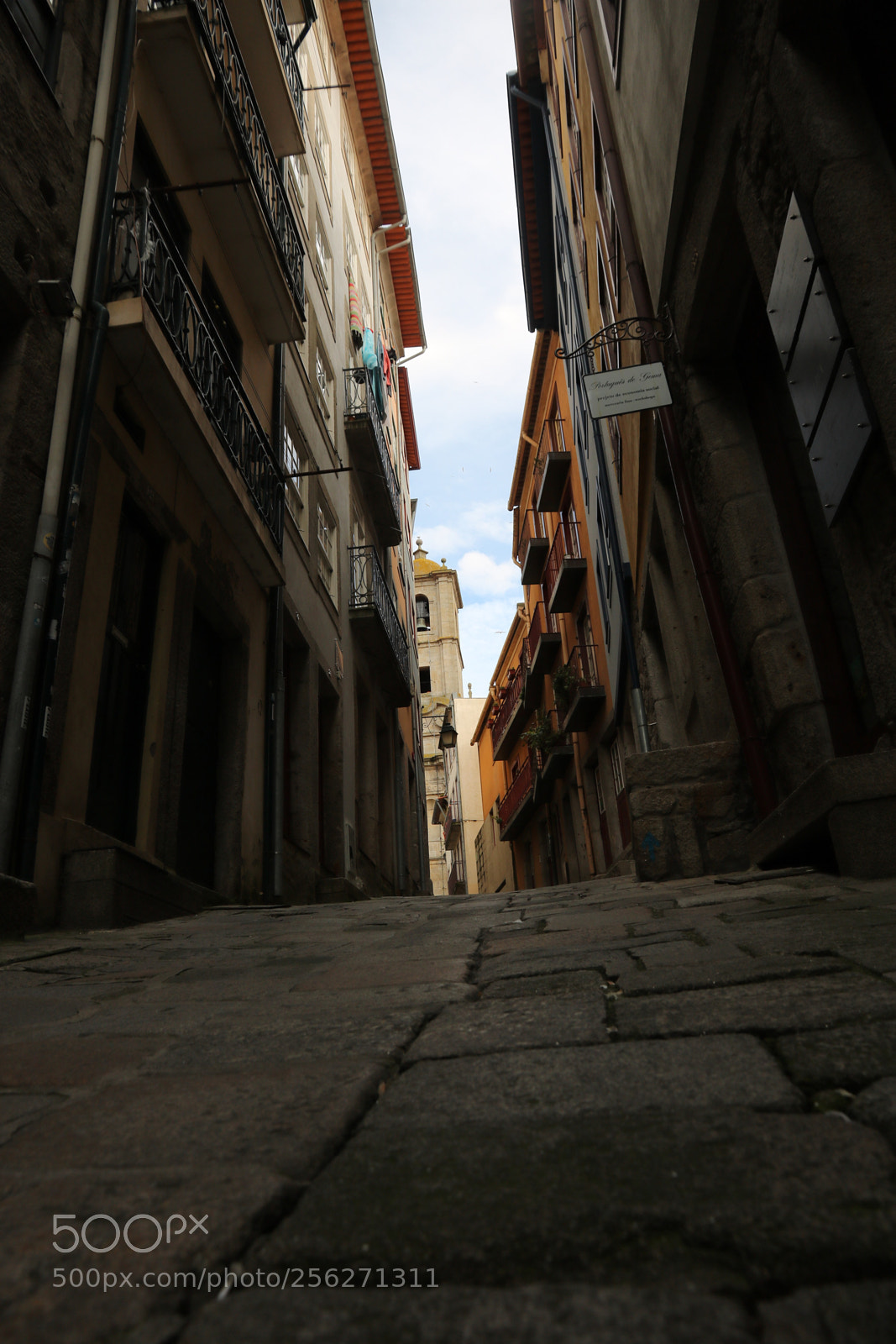Canon EOS 750D (EOS Rebel T6i / EOS Kiss X8i) sample photo. Street view photography