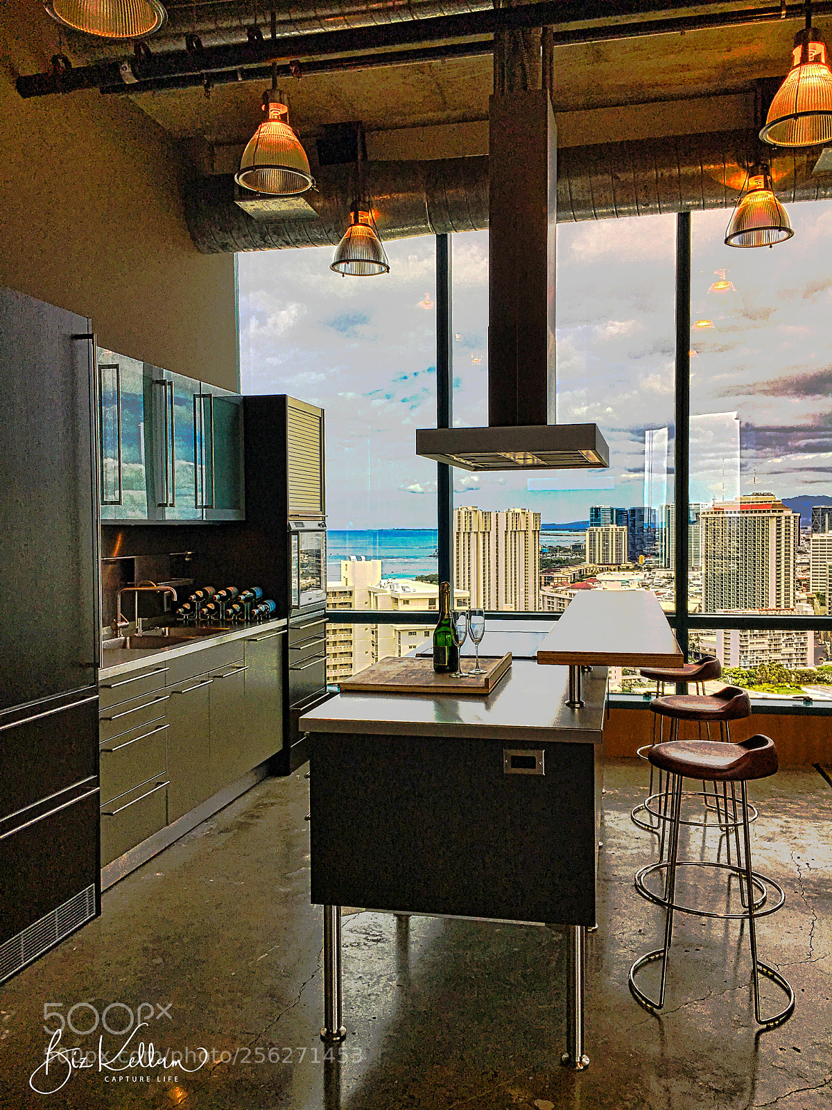 Apple iPhone 6s sample photo. Waikiki landmark penthouse kitchen photography