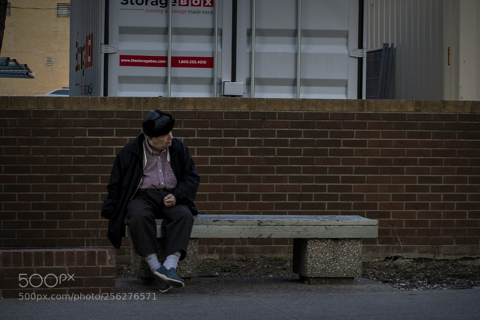 Nikon D500 sample photo. Looking for someone. windsor photography