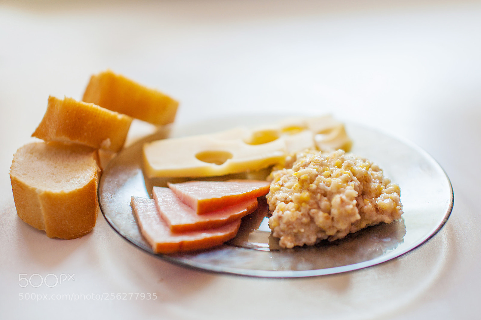 Canon EOS 5D Mark II sample photo. Fresh bread, meat slices photography