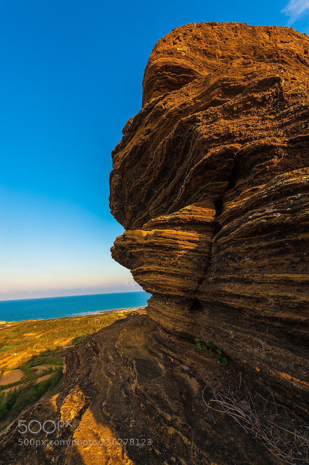 Nikon D700 sample photo. Face of the rock photography
