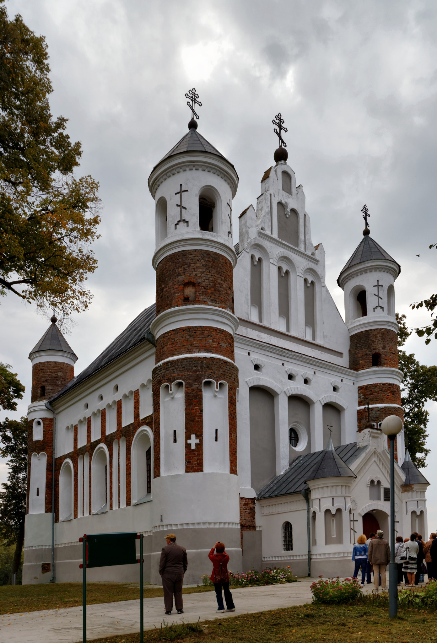 Tamron SP AF 17-50mm F2.8 XR Di II LD Aspherical (IF) sample photo. Muravanka. church of nativity of virgin mary photography