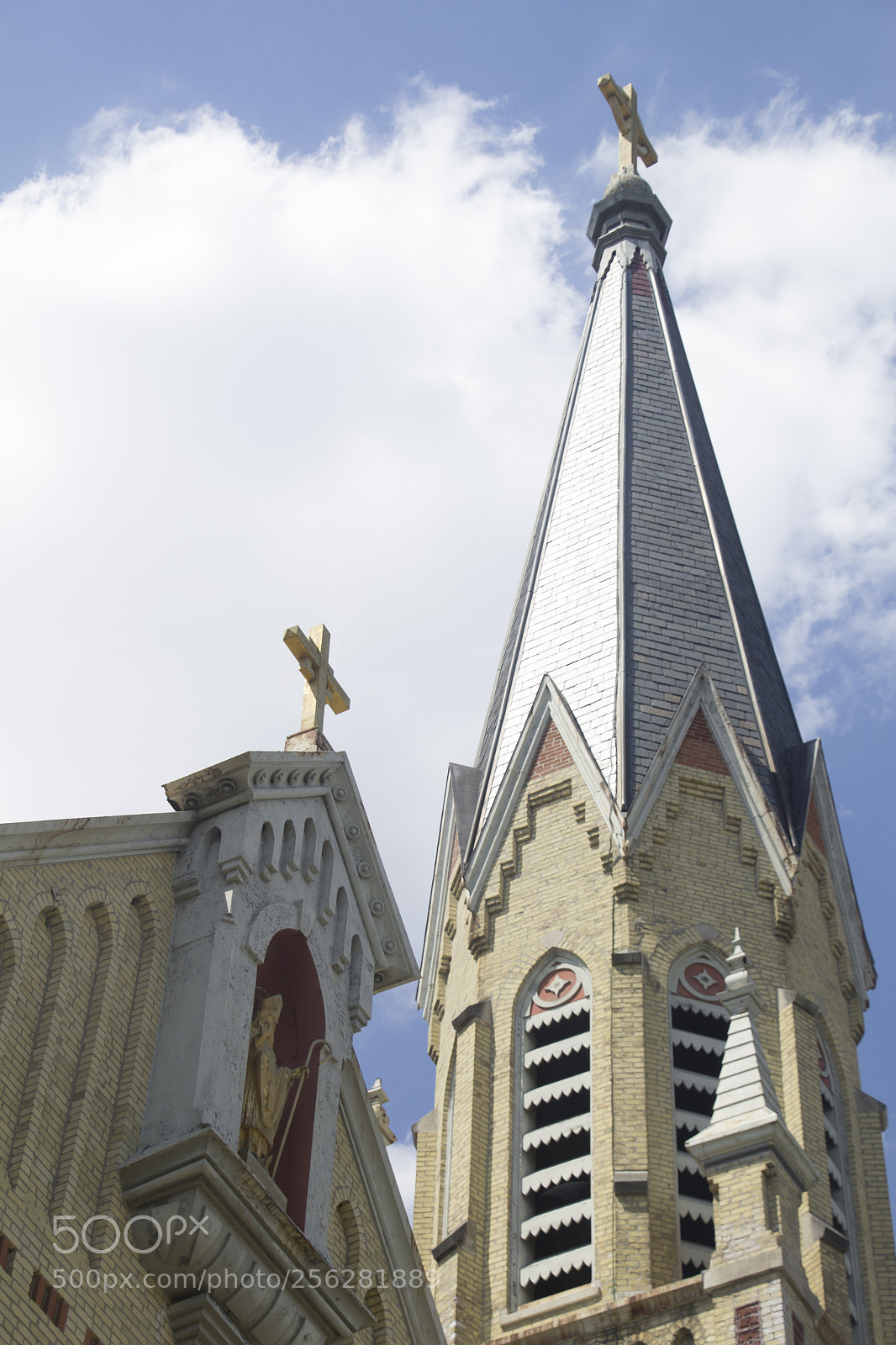 Canon EOS 1200D (EOS Rebel T5 / EOS Kiss X70 / EOS Hi) sample photo. Crosses and steeples at photography