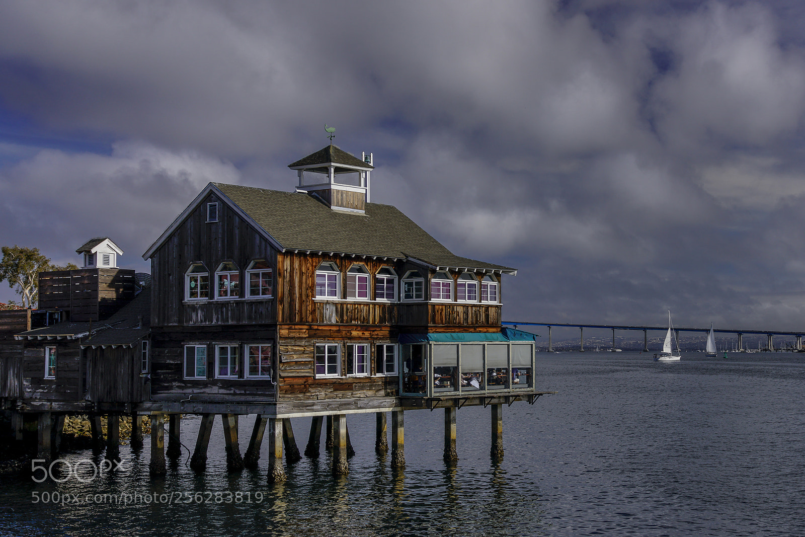 Sony a99 II sample photo. Seaport village sea food photography