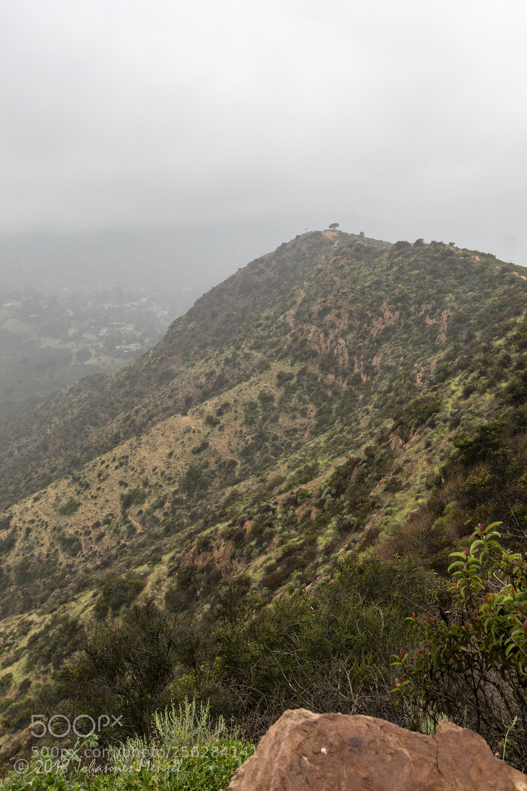Canon EOS 5D Mark IV sample photo. It never rains in photography