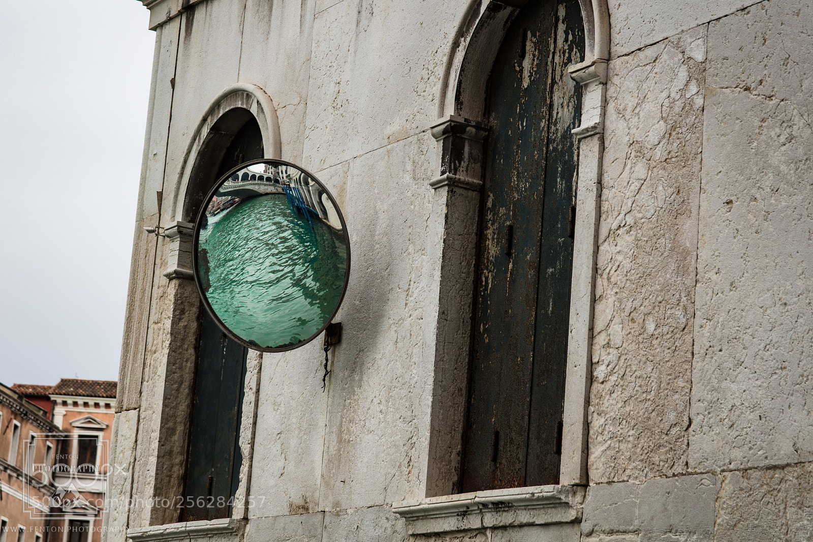 Canon EOS 5DS R sample photo. Venetian mirror photography