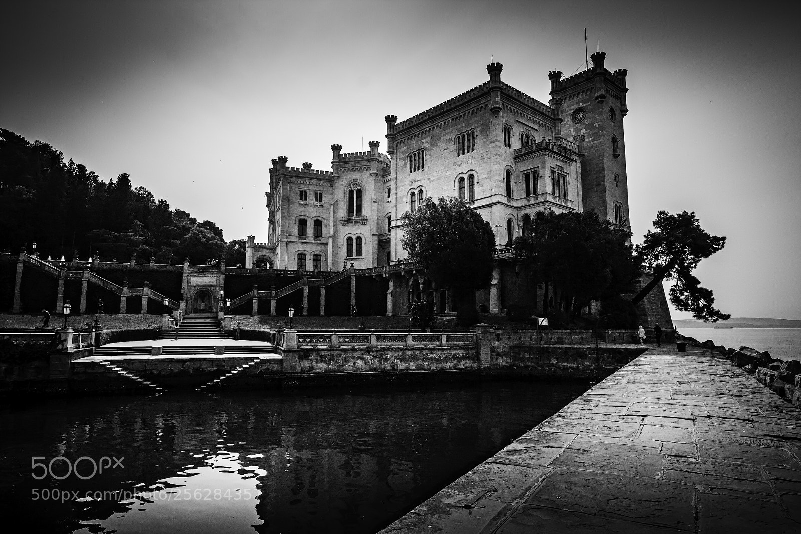 Canon EOS 40D sample photo. The miramare castle photography