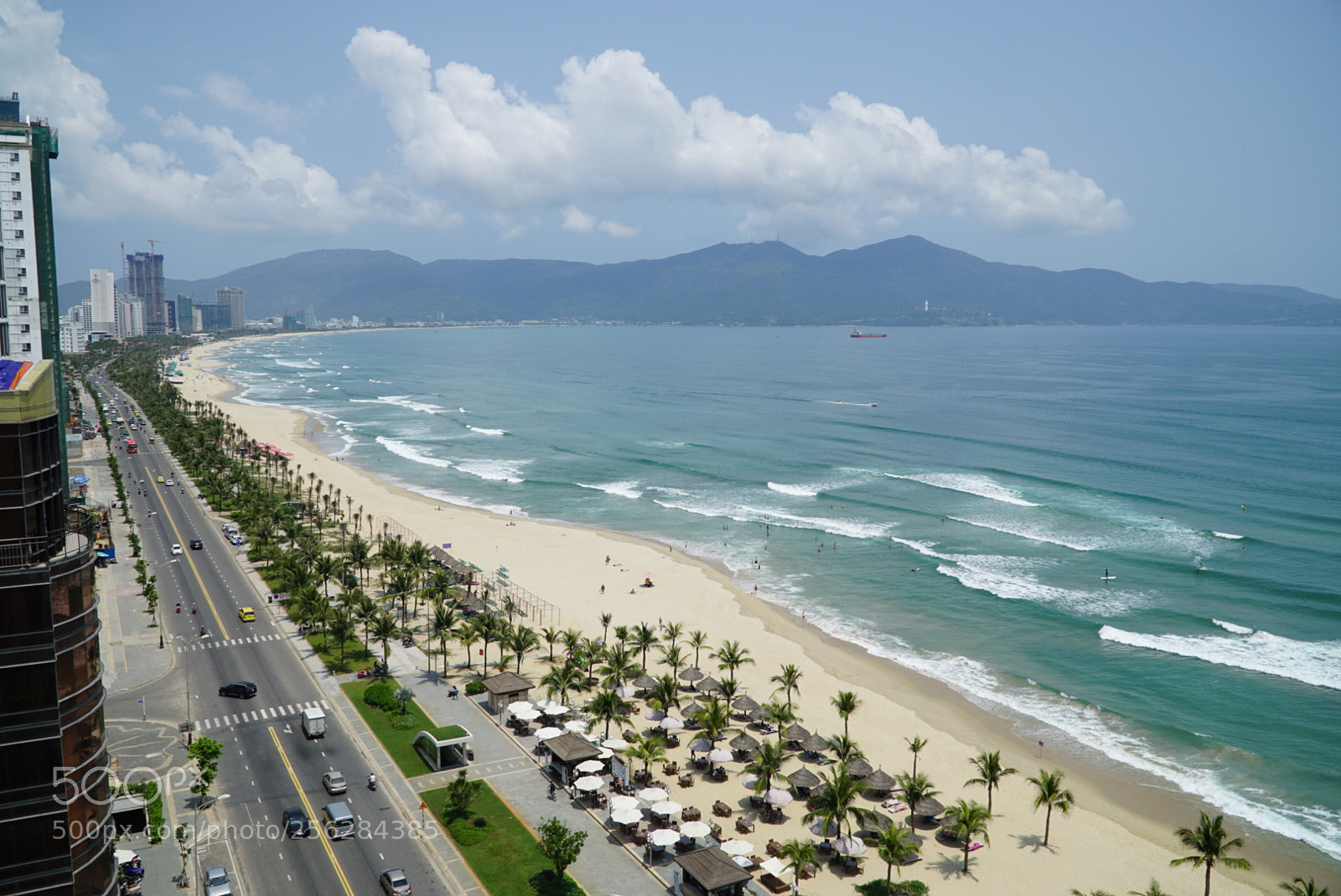 Sony a6000 sample photo. My khe beach photography