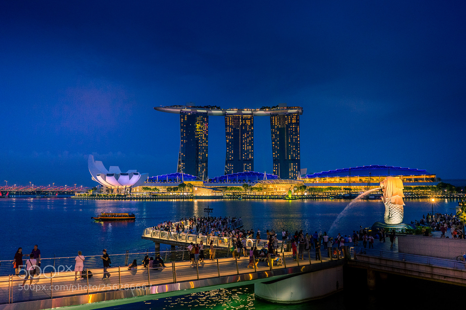 Sony a7 II sample photo. Singapore by night photography
