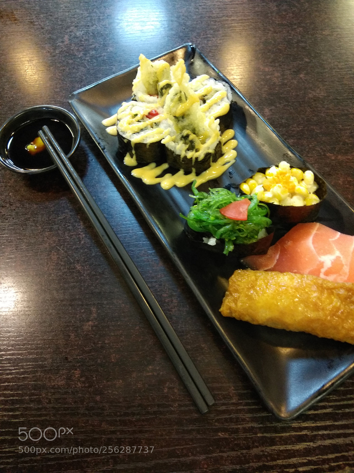 Xiaomi Redmi Note 4 sample photo. Vegetarian sushi photography