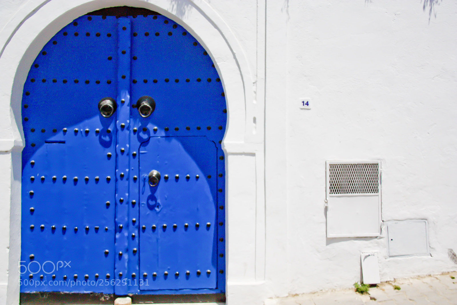 Canon EOS 450D (EOS Rebel XSi / EOS Kiss X2) sample photo. Sidi bou said door photography