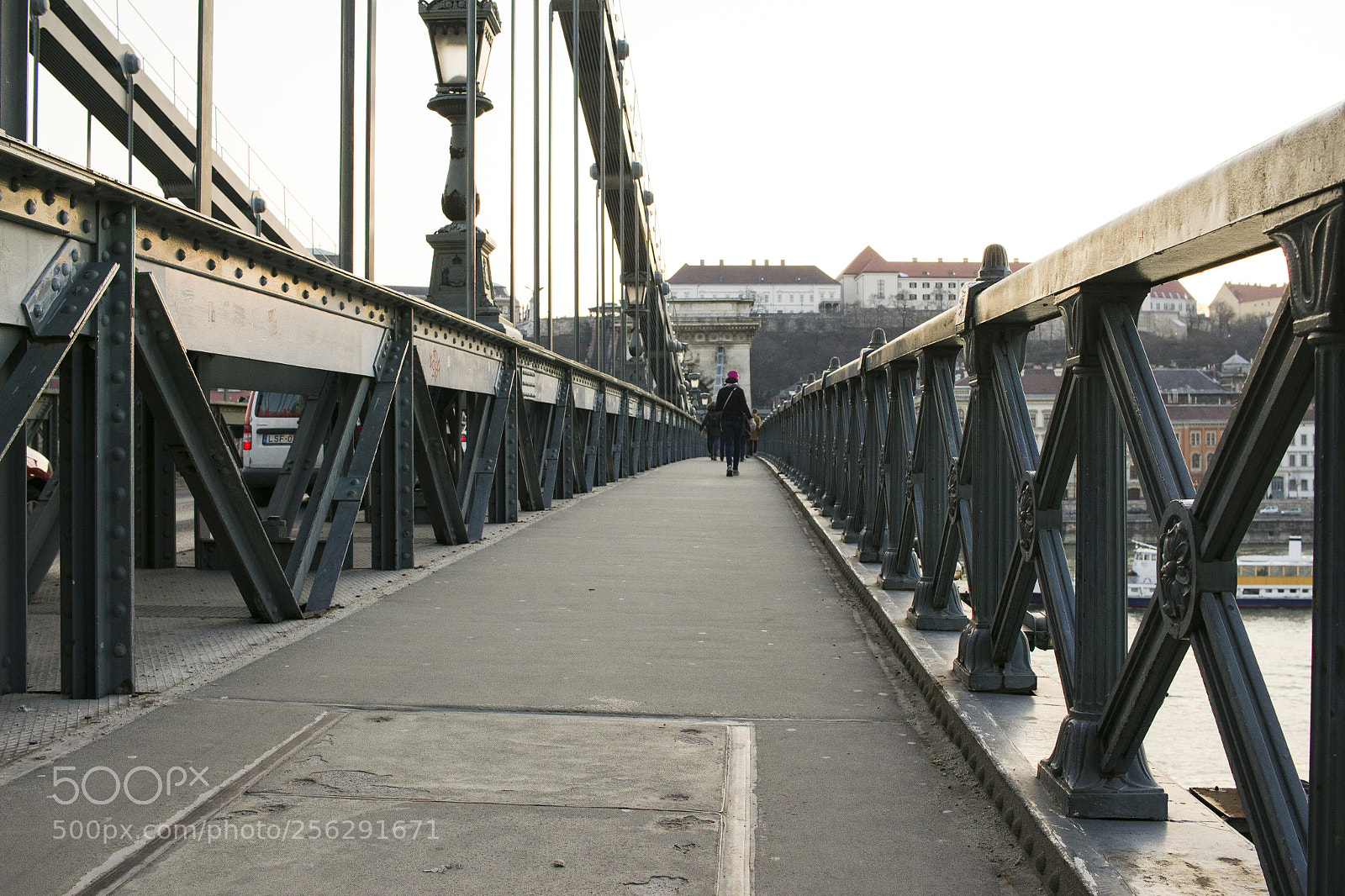 Canon EOS 600D (Rebel EOS T3i / EOS Kiss X5) sample photo. Chain bridge photography