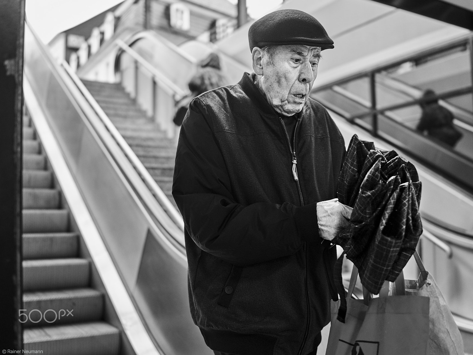 Sony Cyber-shot DSC-RX1R II sample photo. Mann 561 b&w photography