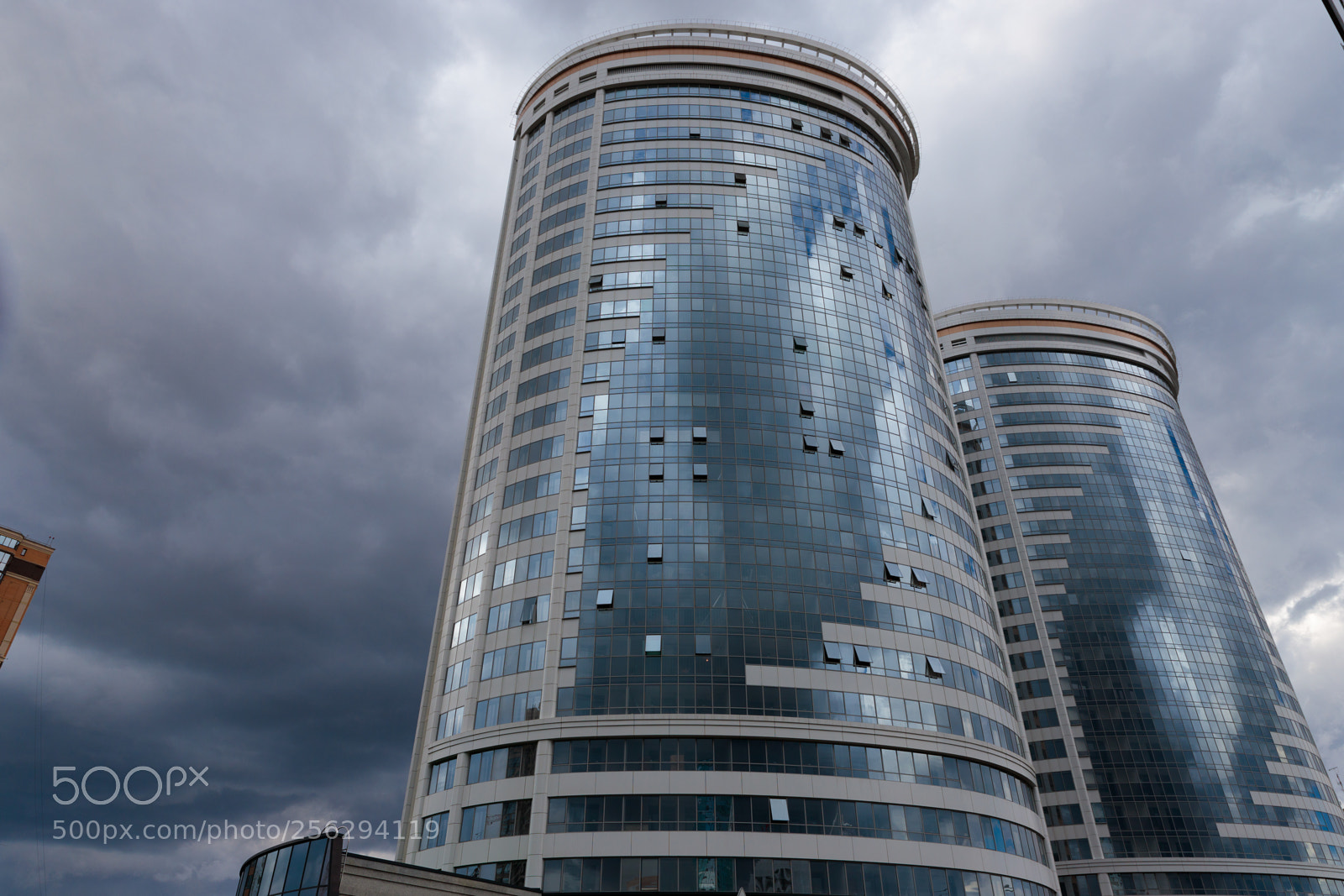 Canon EOS 6D Mark II sample photo. Glass and steel in photography