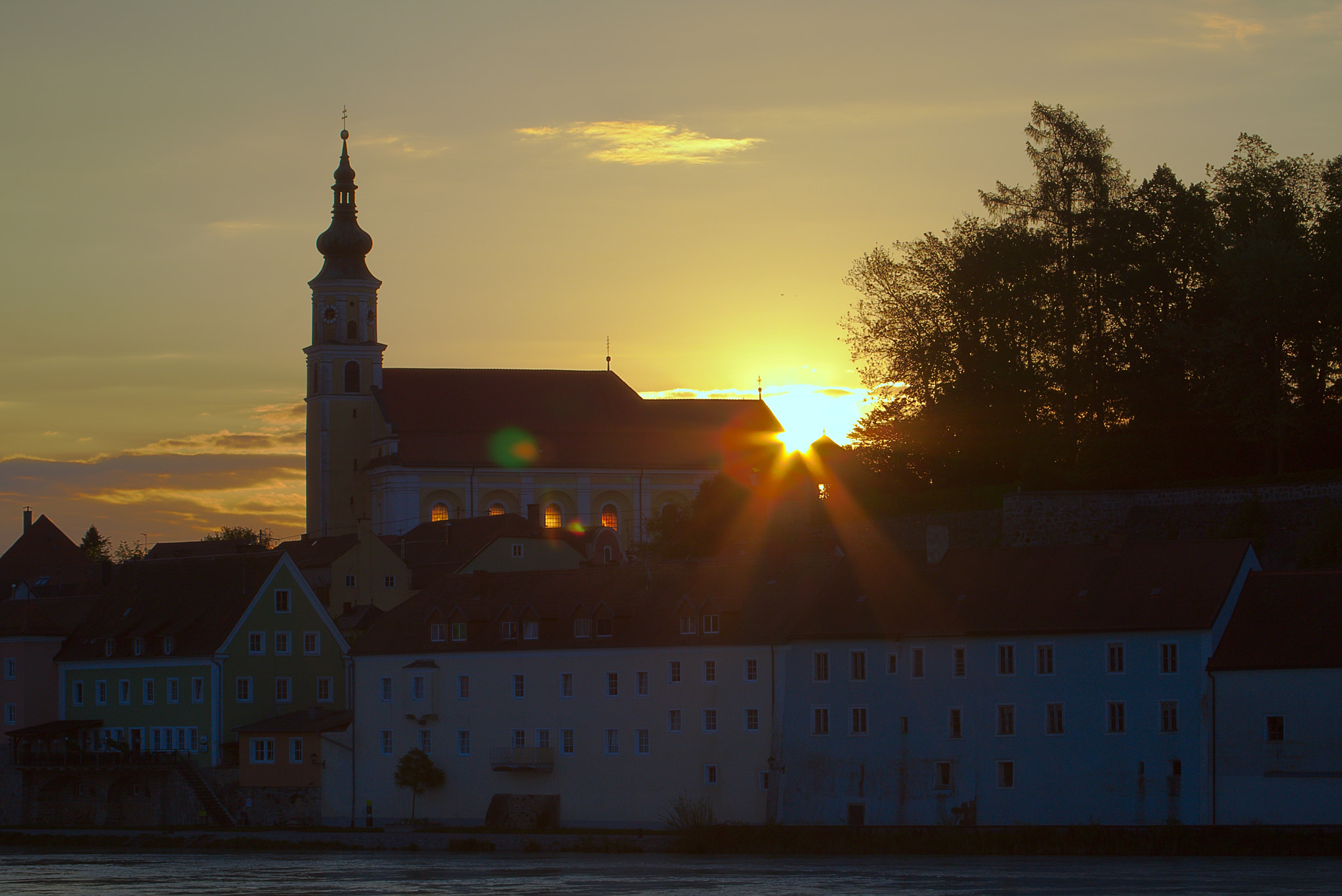 Canon EF 55-200mm F4.5-5.6 II USM sample photo. Sunrise in schärding photography