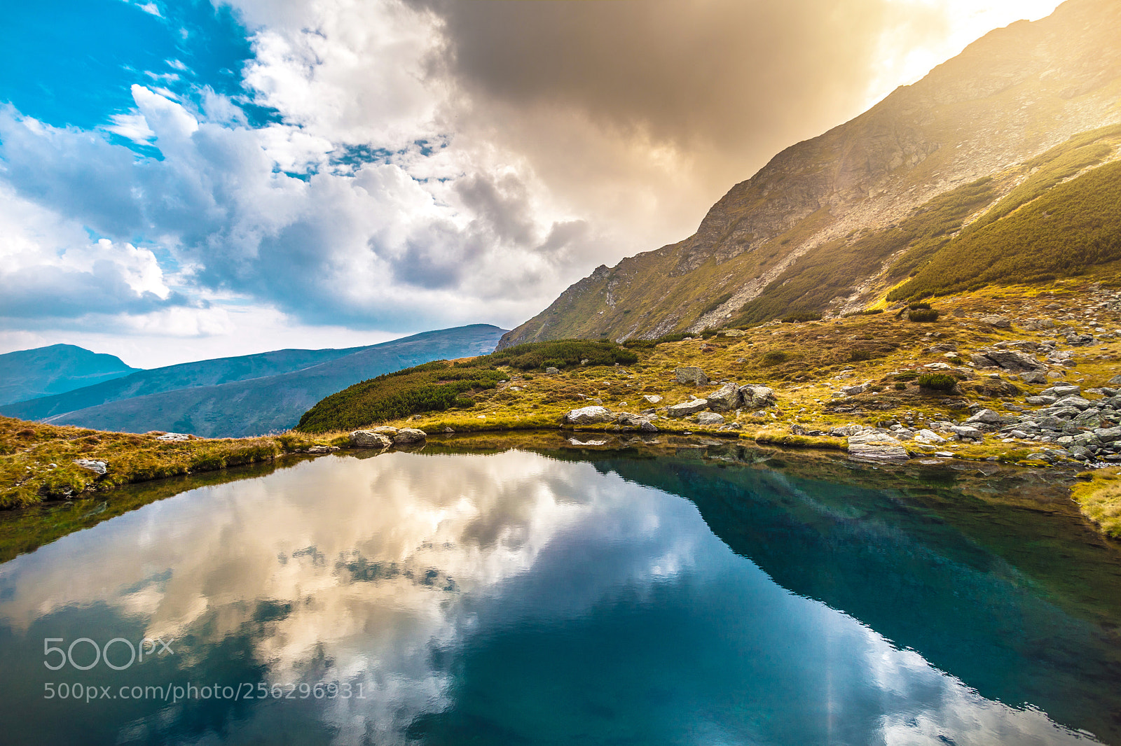 Canon EOS 5D Mark II sample photo. Mountain lake landscape photography