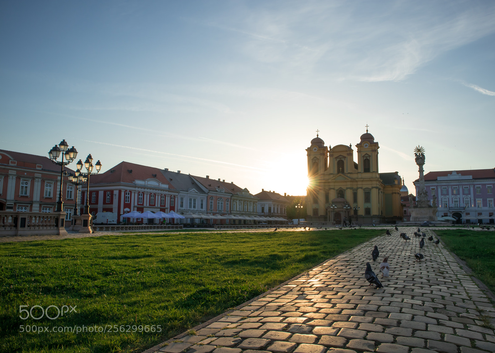 Canon EOS M5 sample photo. The romano-catholic dome in photography