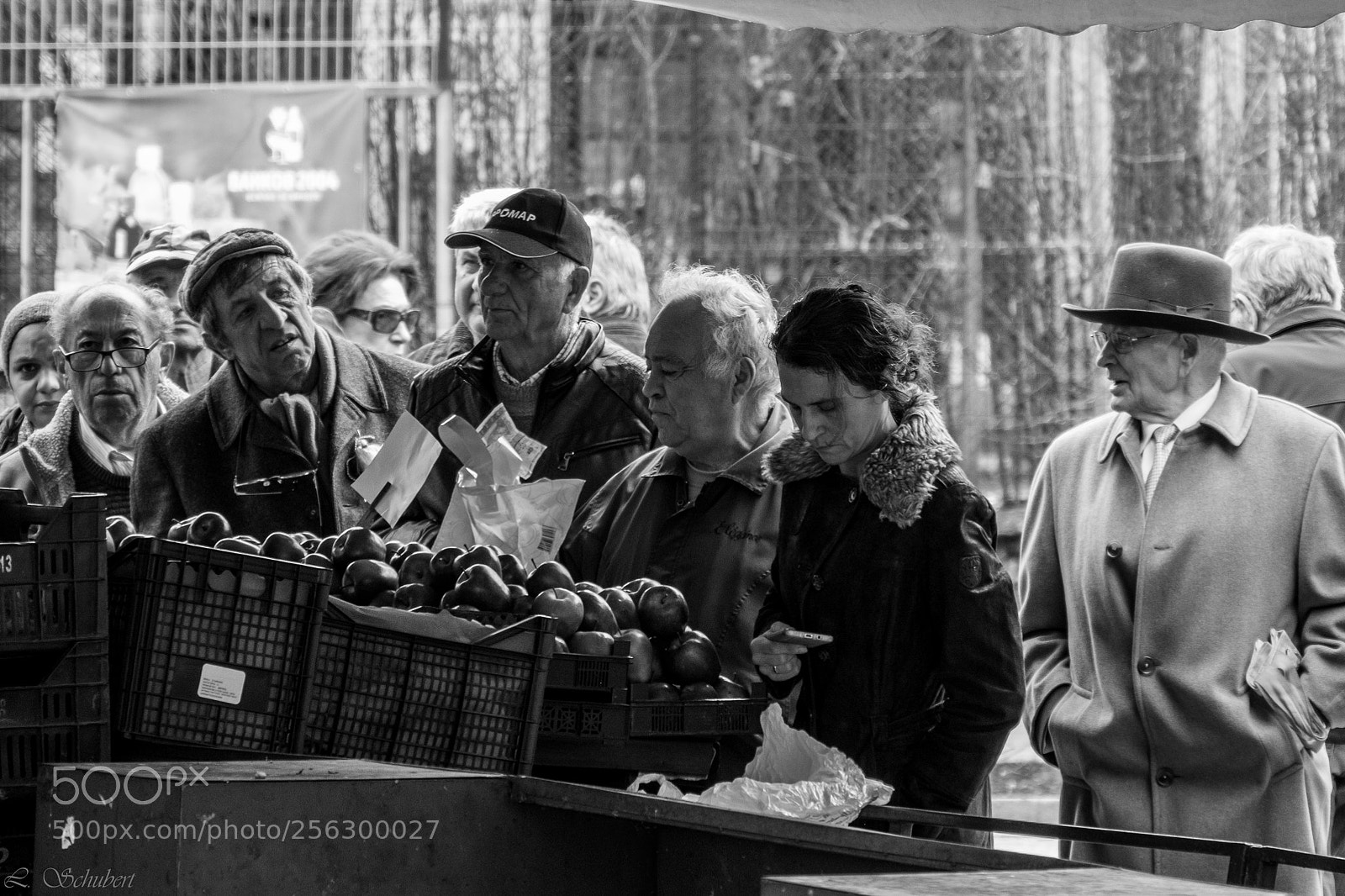 Fujifilm X-T1 sample photo. At the market photography