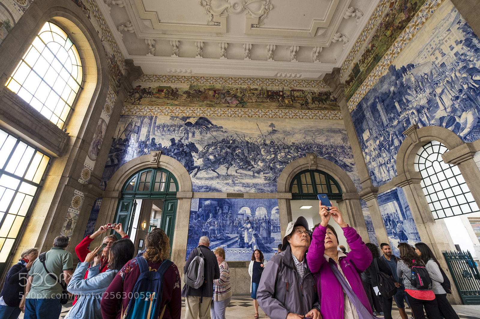 Fujifilm X-T2 sample photo. Train station in porto photography