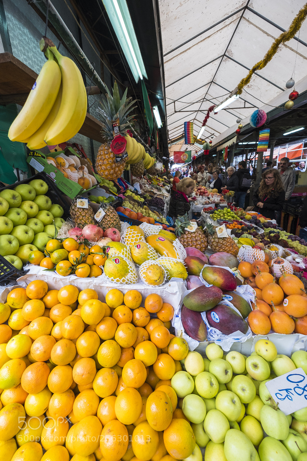 Fujifilm X-T2 sample photo. Market in porto portugal photography