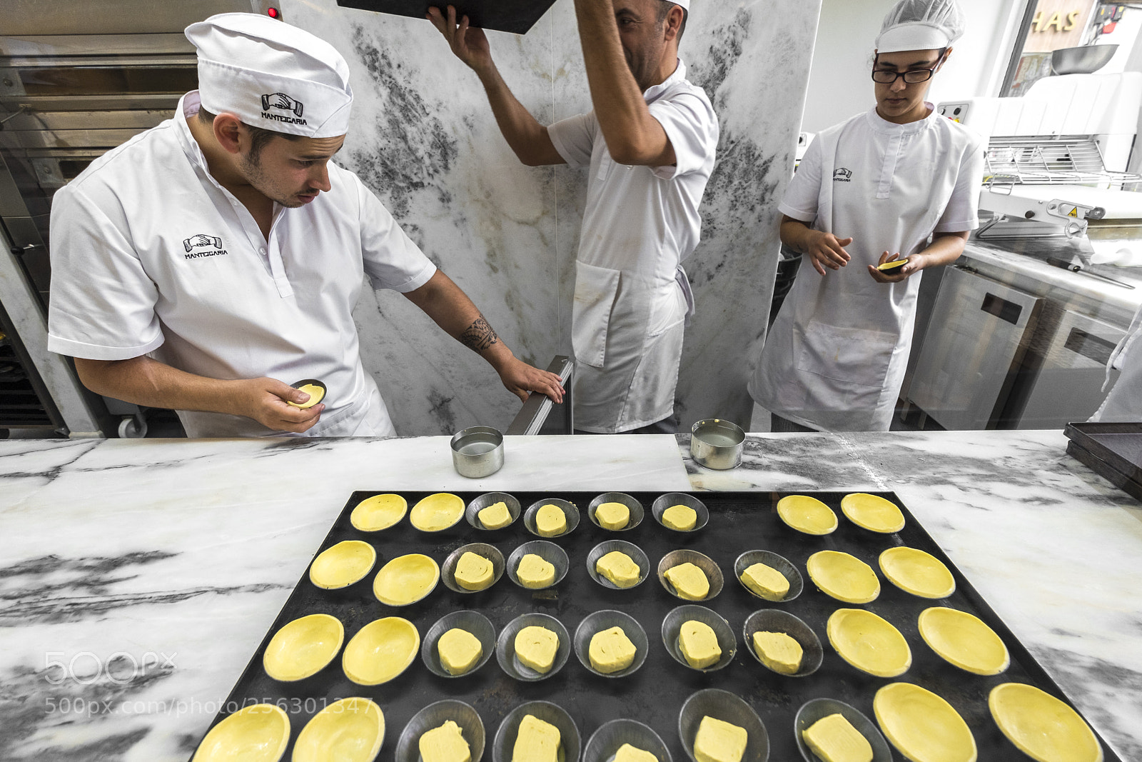 Fujifilm X-T2 sample photo. Traditional portuguese pastries photography