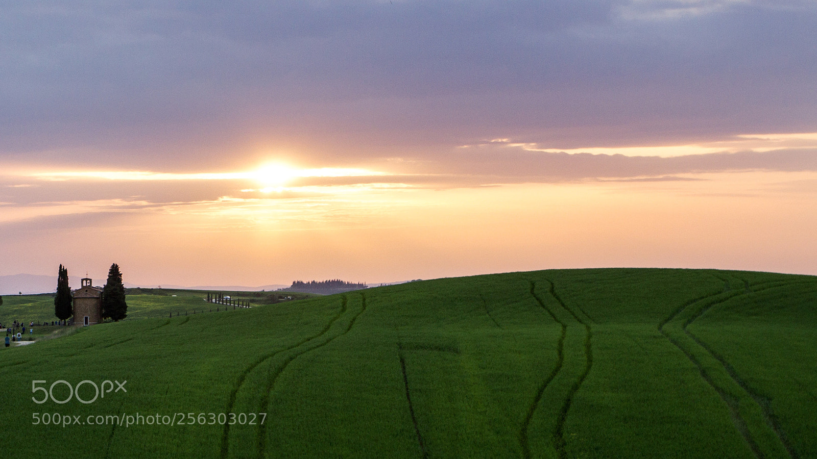 Canon EOS 1200D (EOS Rebel T5 / EOS Kiss X70 / EOS Hi) sample photo. Tuscan sunset photography