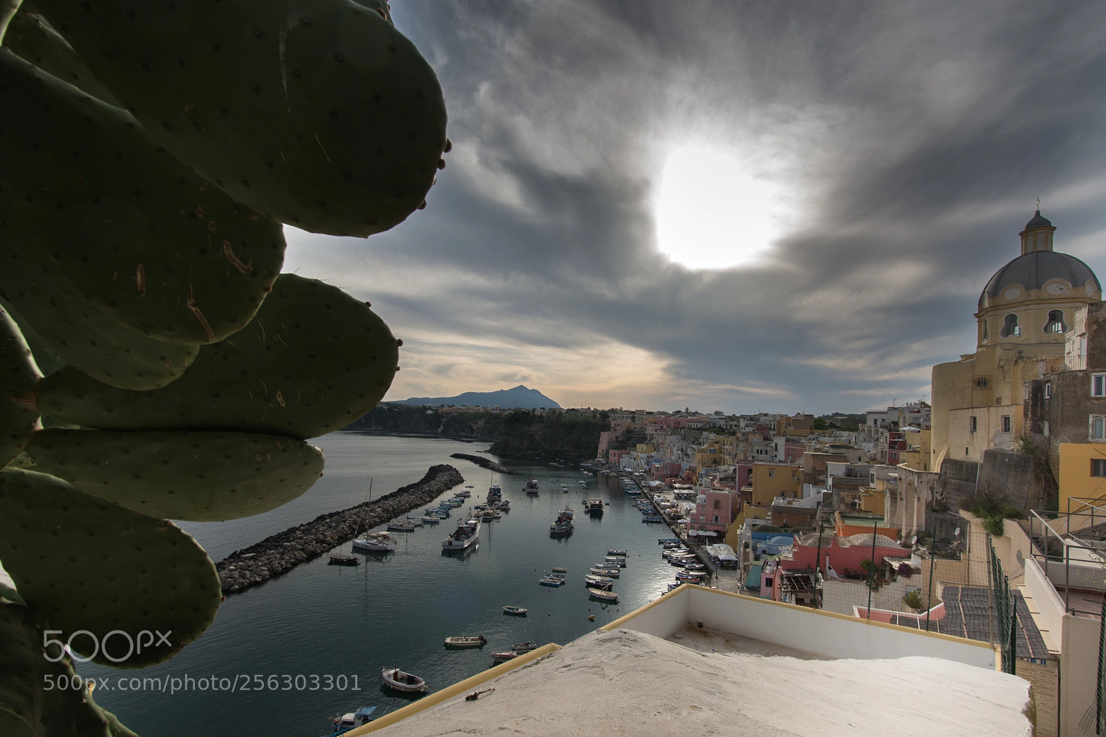 Nikon D7100 sample photo. Cloudy corricella photography