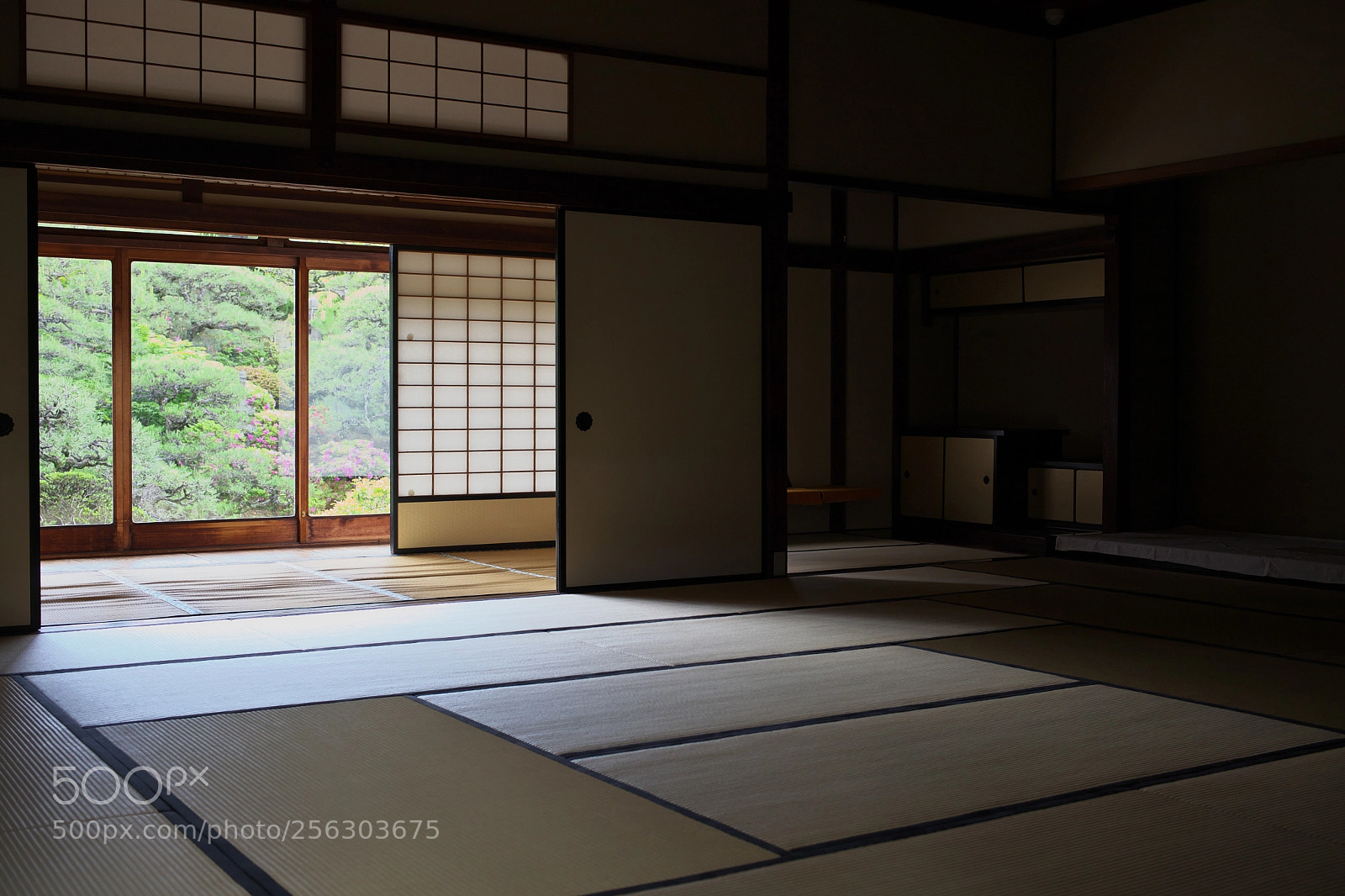 Canon EOS 5D Mark II sample photo. Tatami room photography