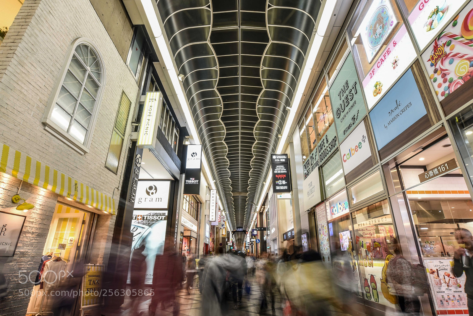 Nikon D750 sample photo. Shinsaibashi madness photography