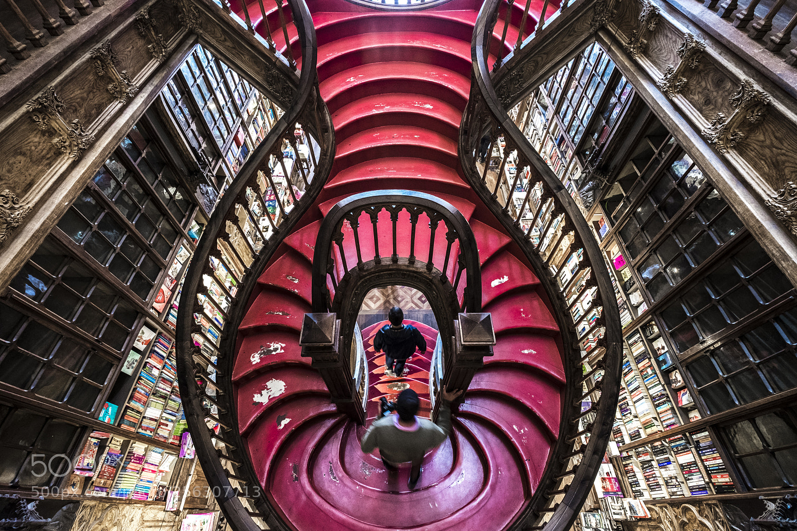 Fujifilm X-T2 sample photo. Livraria lello irm o photography