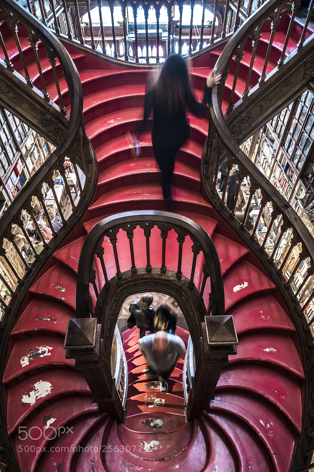 Fujifilm X-T2 sample photo. Livraria lello irm o photography
