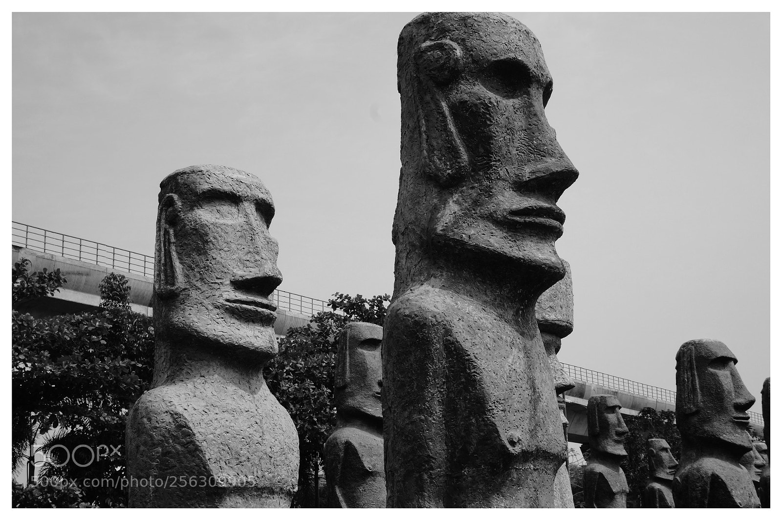 Sony Alpha a3500 sample photo. Sculpture photography