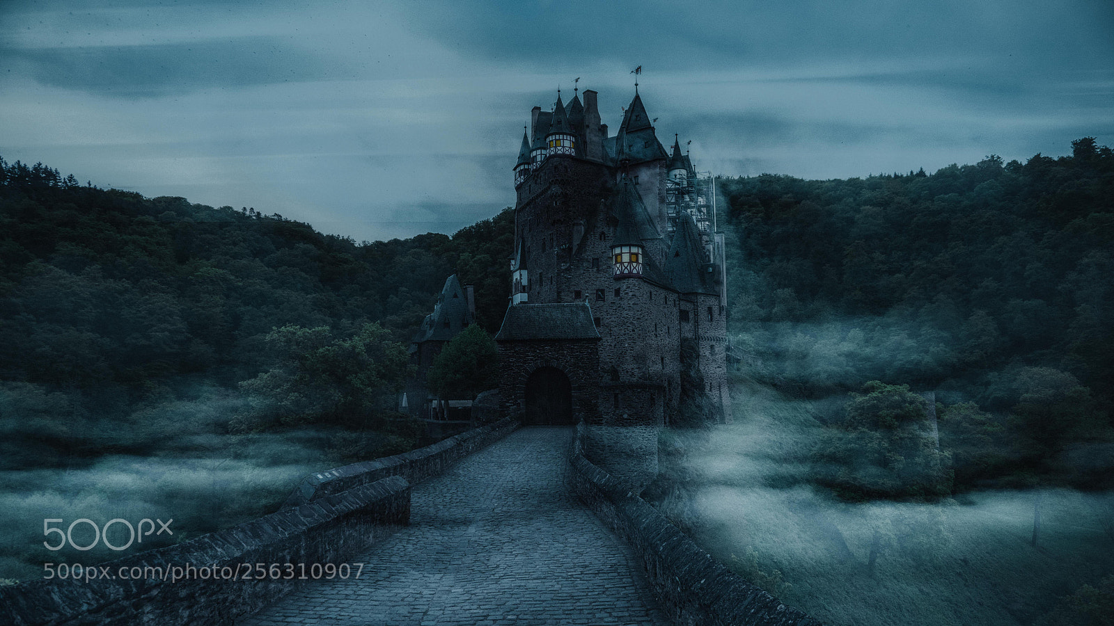 Sony a6300 sample photo. Burg eltz (dtn) photography