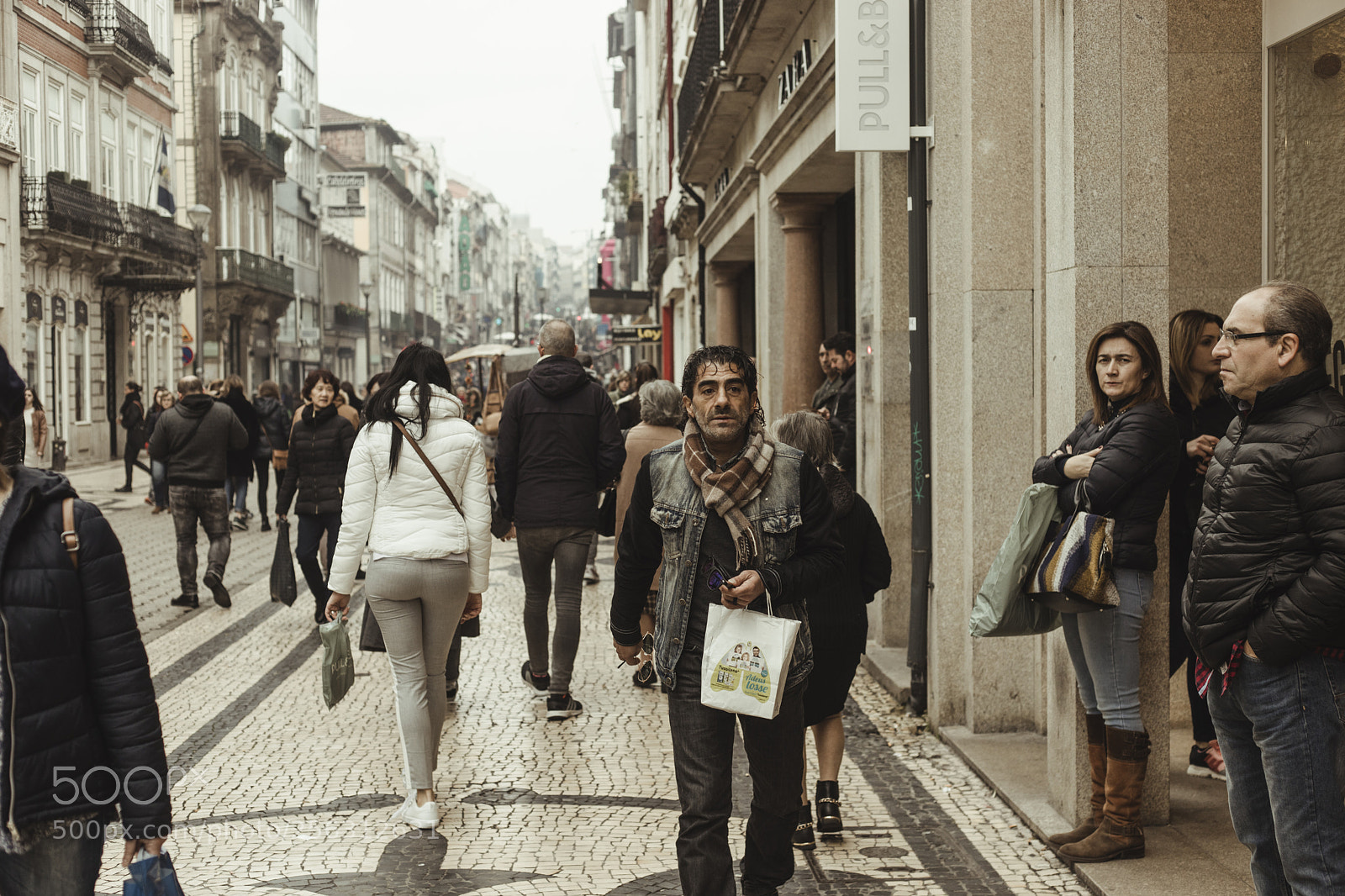 Canon EOS 5D Mark IV sample photo. Lost in porto photography
