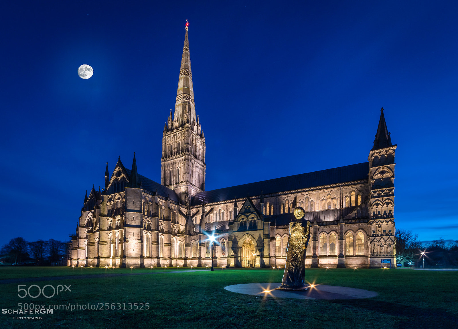 Nikon D5500 sample photo. Salisbury cathedral photography