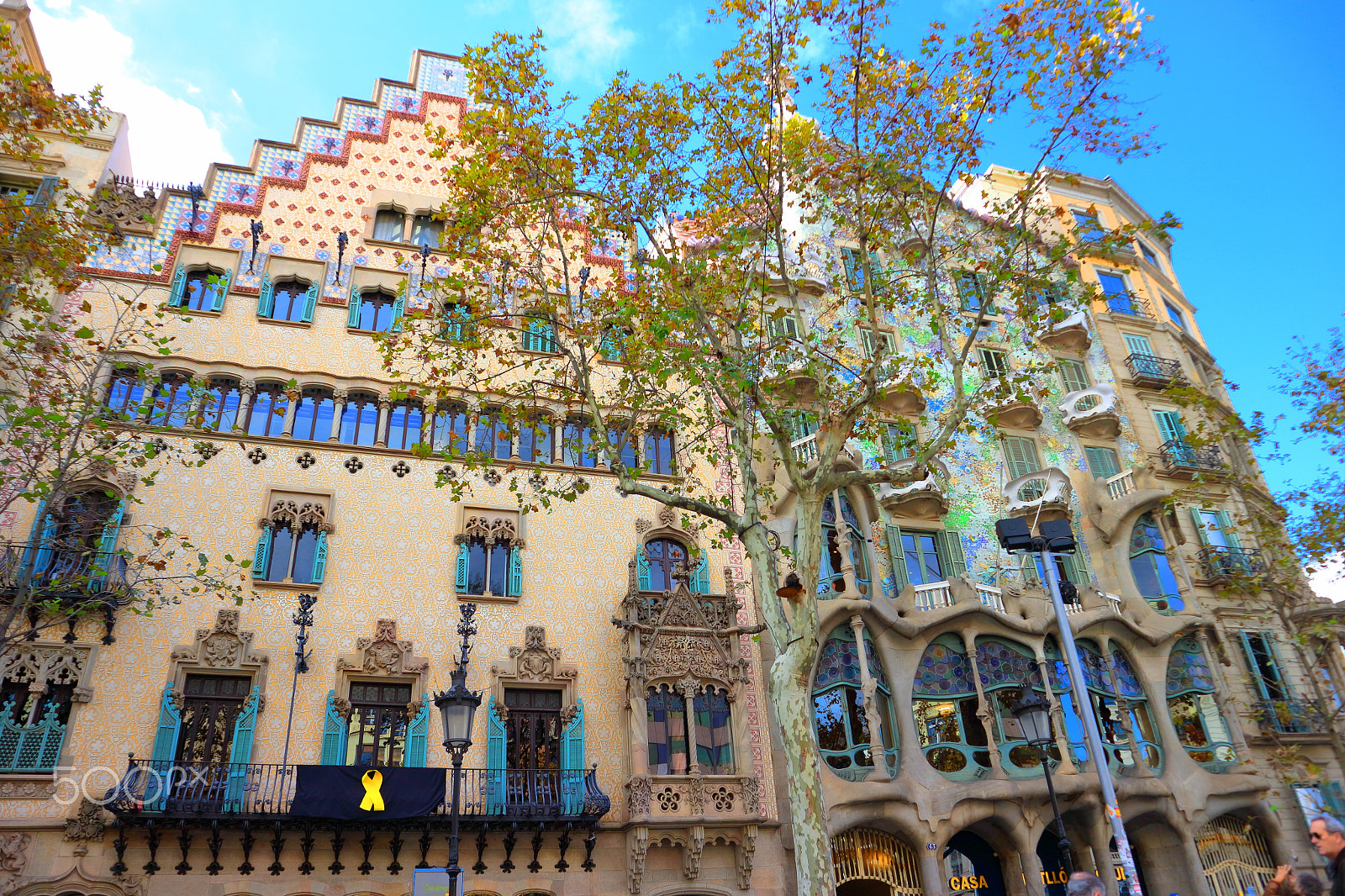 Canon EOS M10 sample photo. Casa amatller et casa batlo photography