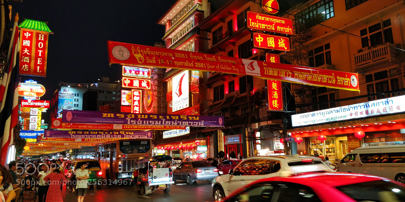 OnePlus 5T sample photo. Chinatown / bangkok photography