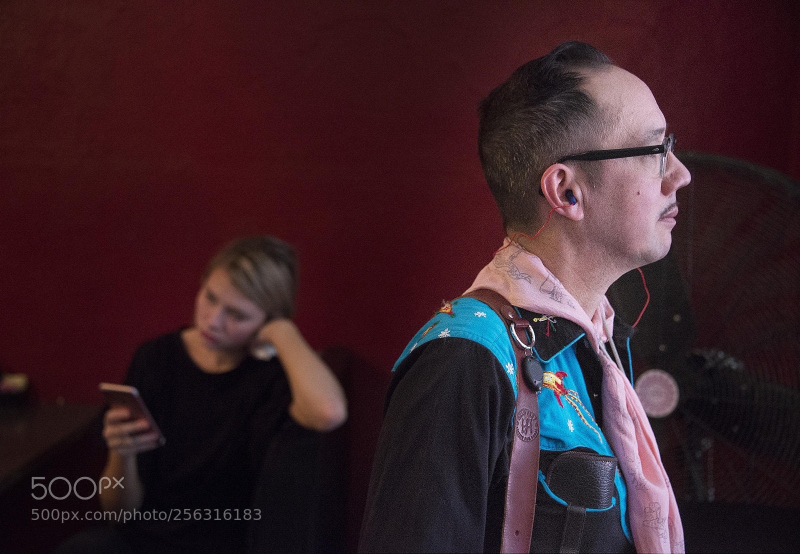 Nikon D610 sample photo. Man watching a band photography