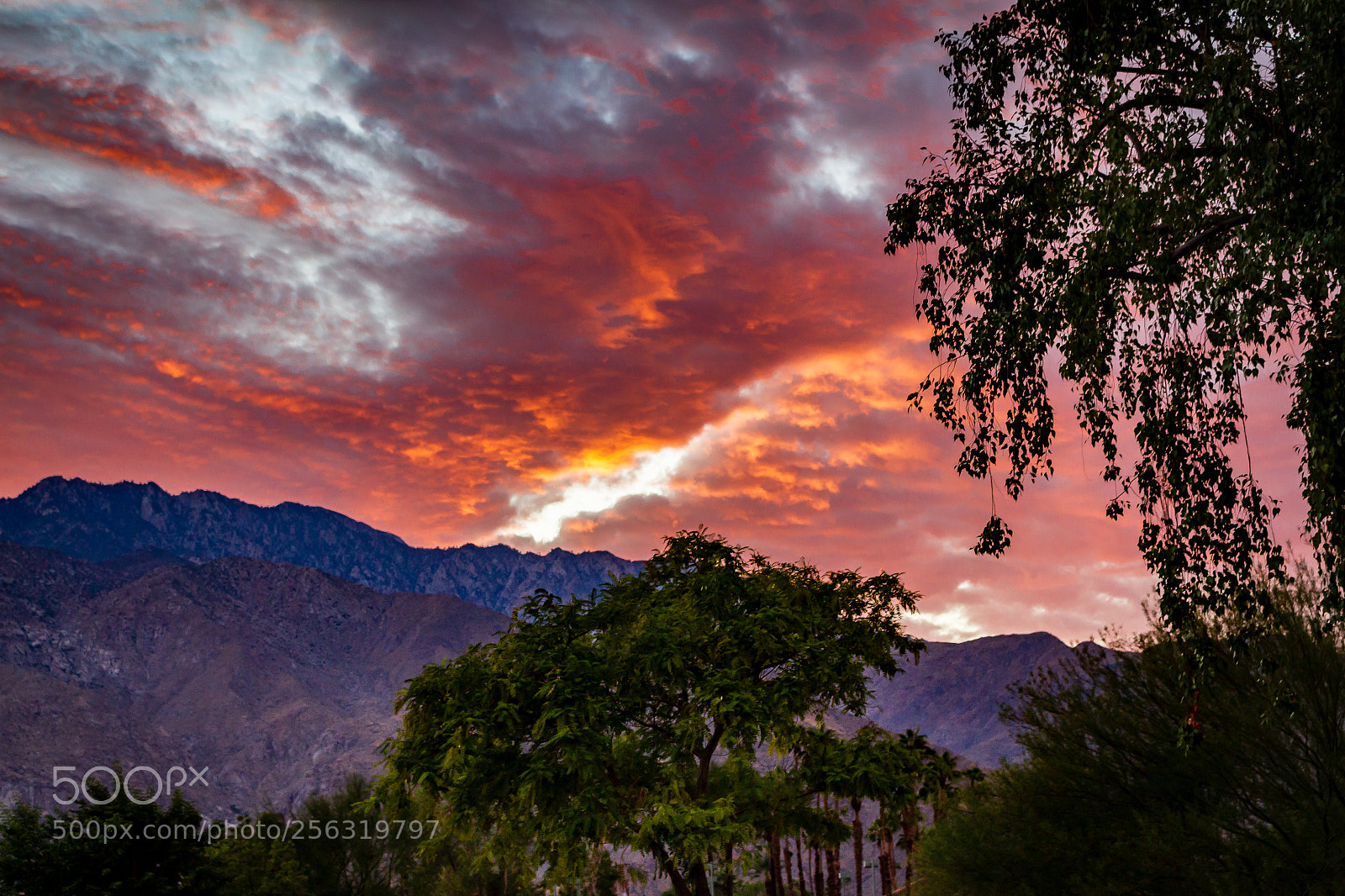 Canon EOS 700D (EOS Rebel T5i / EOS Kiss X7i) sample photo. Fiery sunset photography