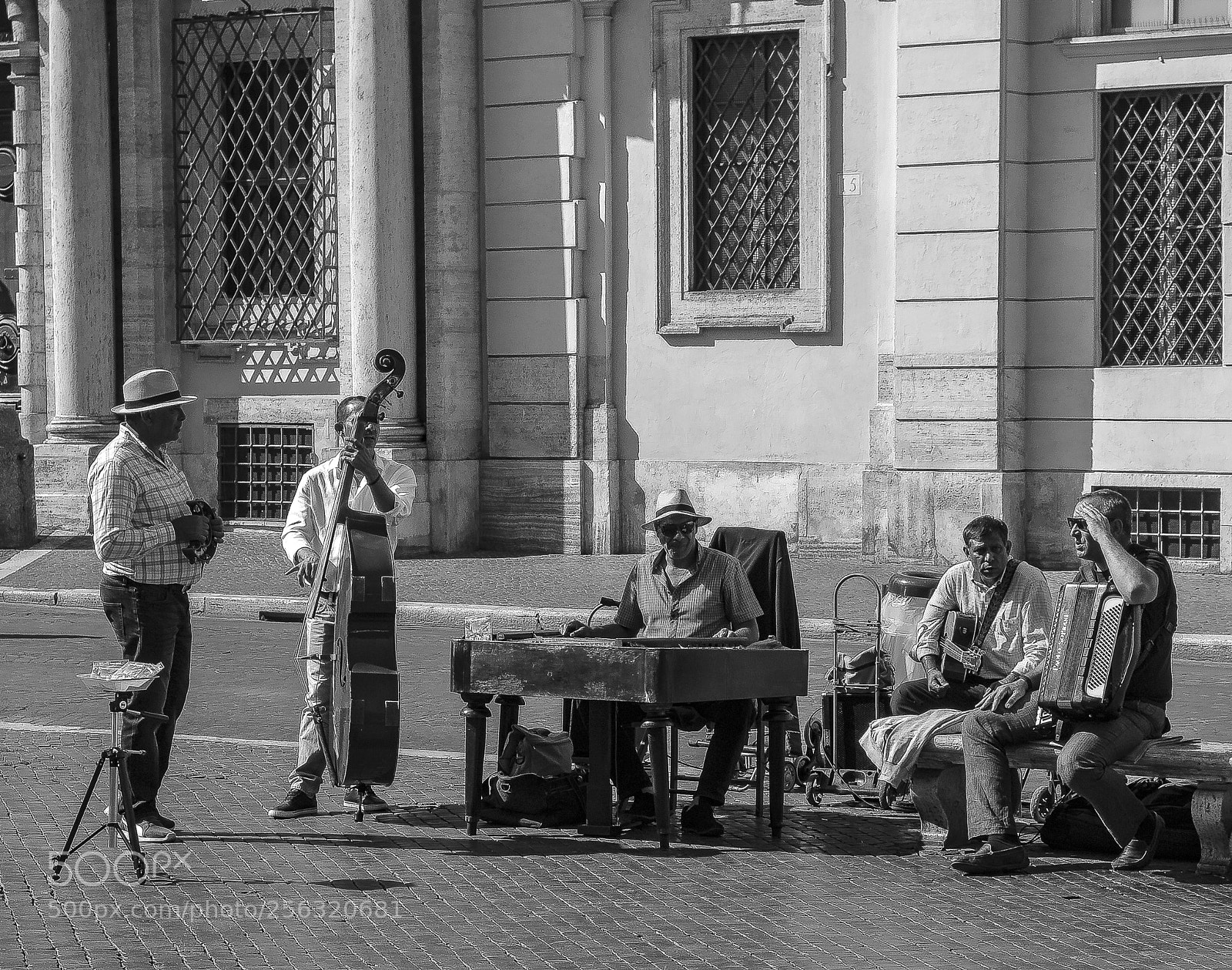 Panasonic Lumix DMC-G3 sample photo. Street band, piazza navona photography